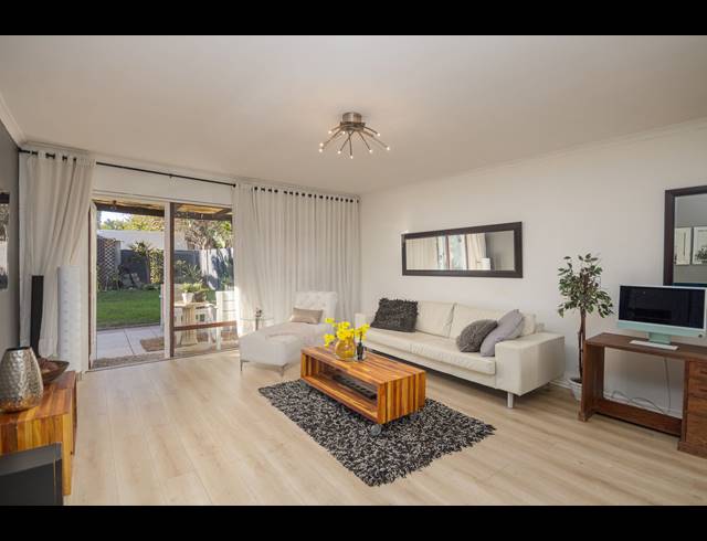 2 BEDROOM CLUSTER RENTED IN BLOUBERG RISE